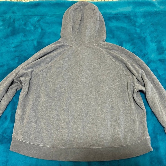 Nike Heather Blue 1/2 zip Pullover Women’s size Medium - Picture 7 of 11